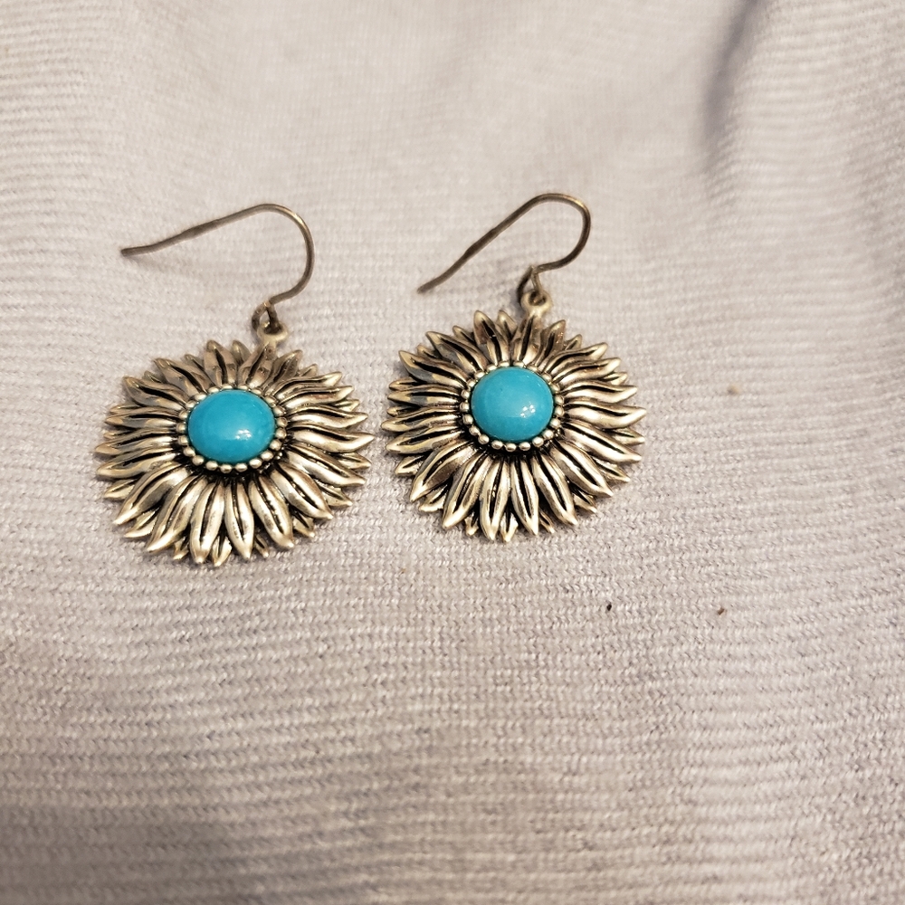 Sterling silver turquoise flower earrings
